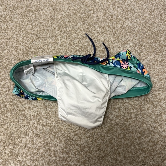 Chubbies Euro Trunks The Toucans Tropical Floral Swim Trunks - Picture 4 of 4